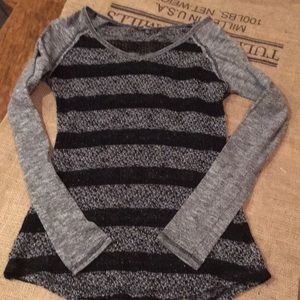 Miss me sweater size S😮👏🏻🍷